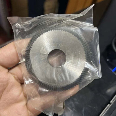 Características da máquina-chave vertical de gama completa para cortar discos e acessórios de máquinas
