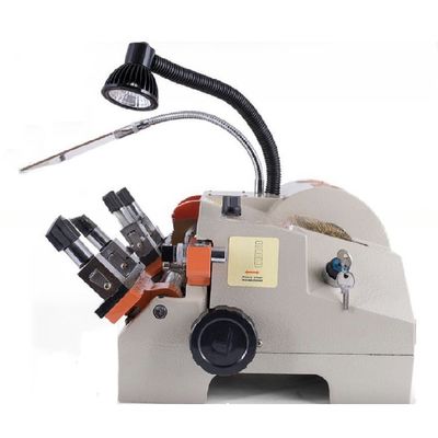 Máquina de duplicação de chaves de carro 100E1 com corte automático de chaves e potência de motor de 120W